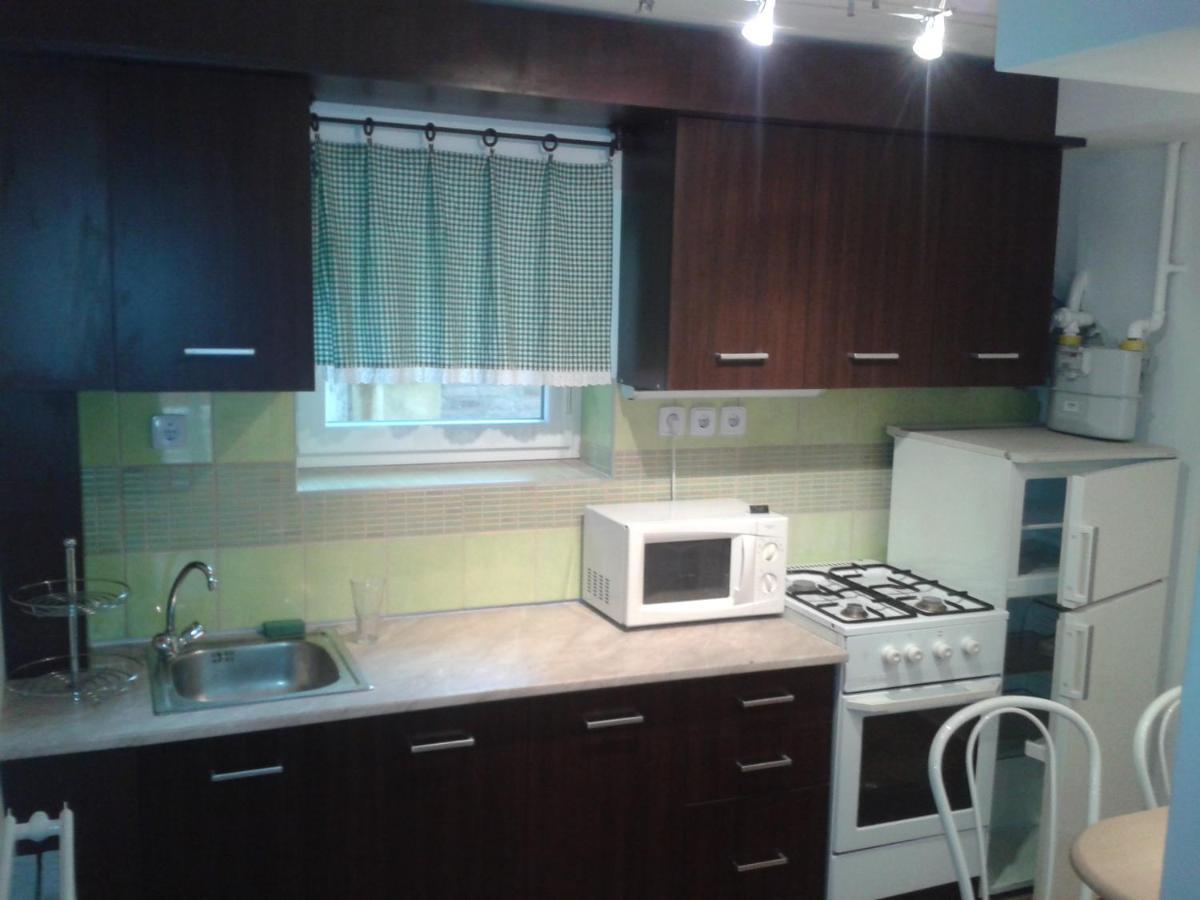 Hostel Maros เยอร์ ภายนอก รูปภาพ