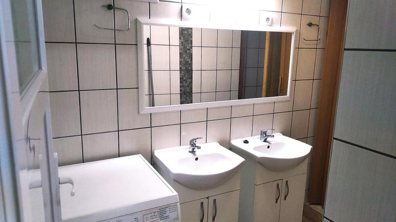 Hostel Maros เยอร์ ภายนอก รูปภาพ