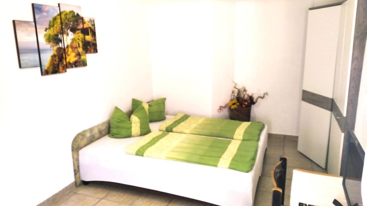 Hostel Maros เยอร์ ภายนอก รูปภาพ
