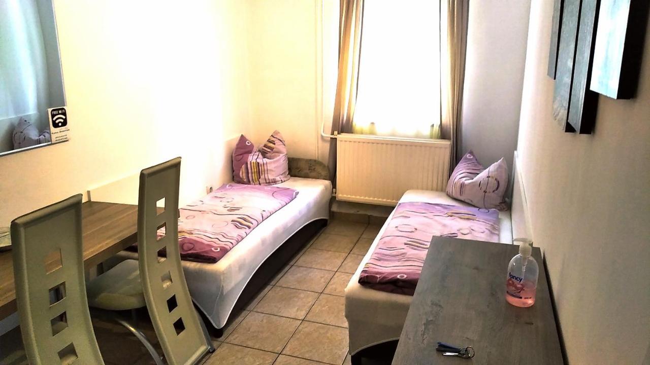 Hostel Maros เยอร์ ภายนอก รูปภาพ